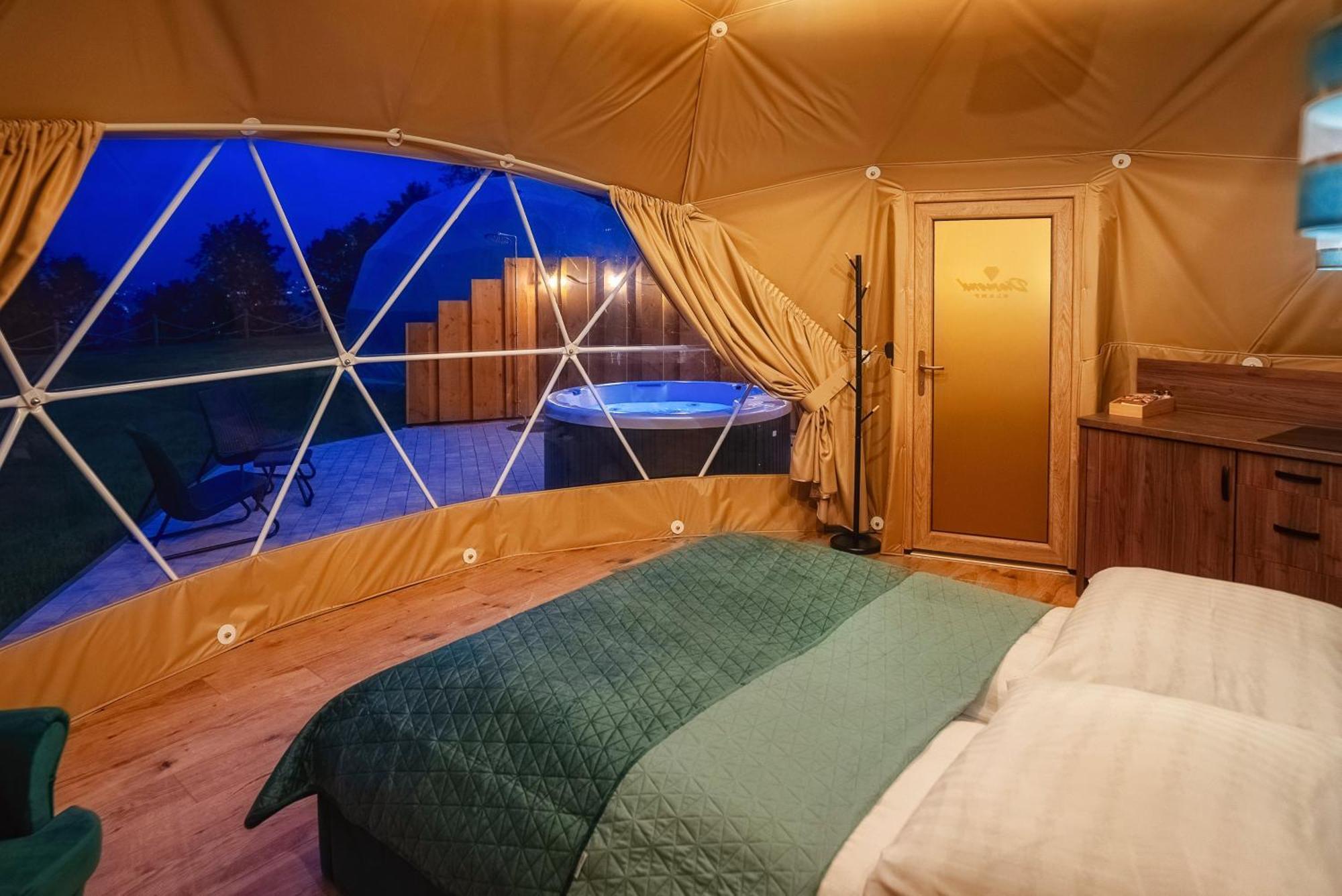Diamond Glamp & Jacuzzi Hotel Zakopane Ngoại thất bức ảnh